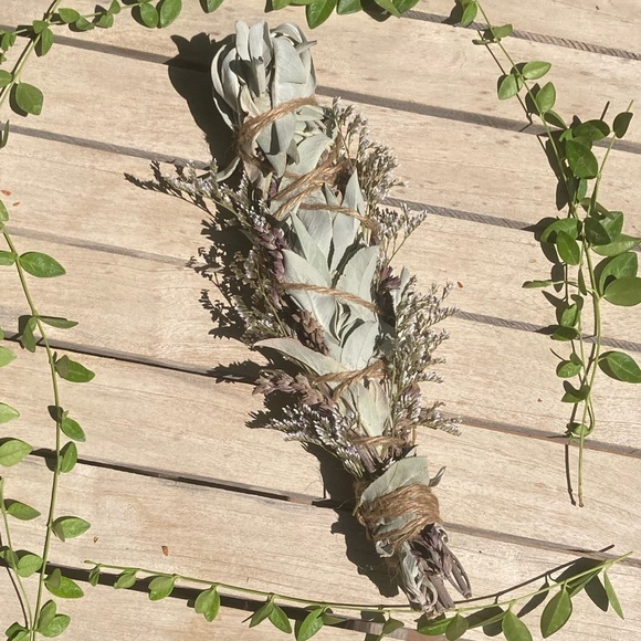 Hand Crafted Other - White Sage w Floral 11” Organic Botanical 1 Stick New